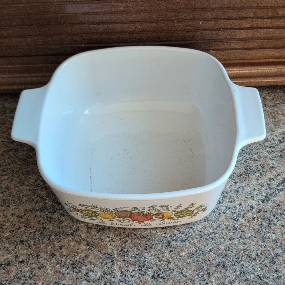 Corning Ware Spice of Life 1 1/2 Quart Casserole Dish